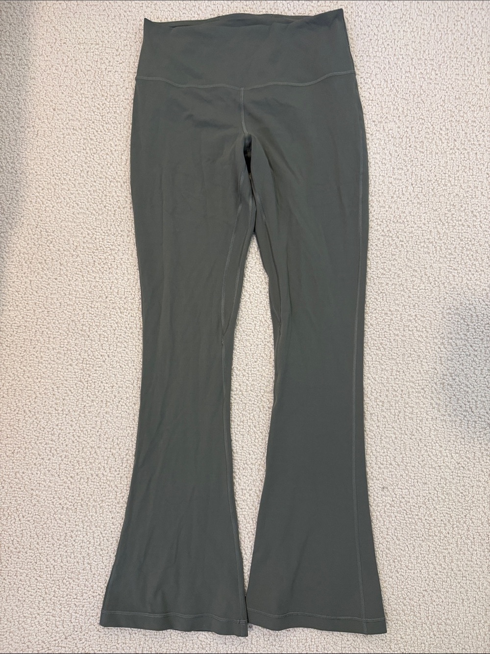 Lulu Slim Yoga Pants in Olive Green